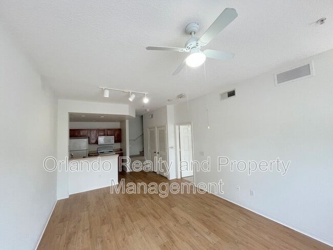 Building Photo - 2606 Lodi Cir