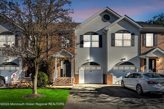 Building Photo - 204 Finch Ct