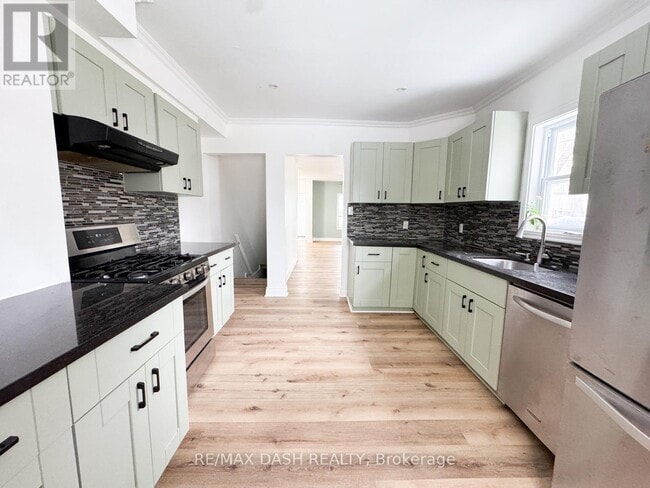 Building Photo - 39 Woodward Ave