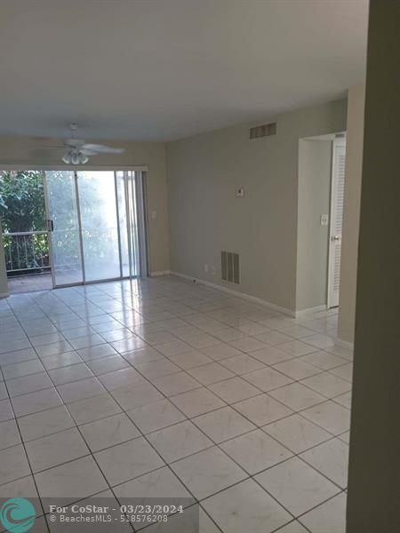 Foto del edificio - 616 NW 13th St