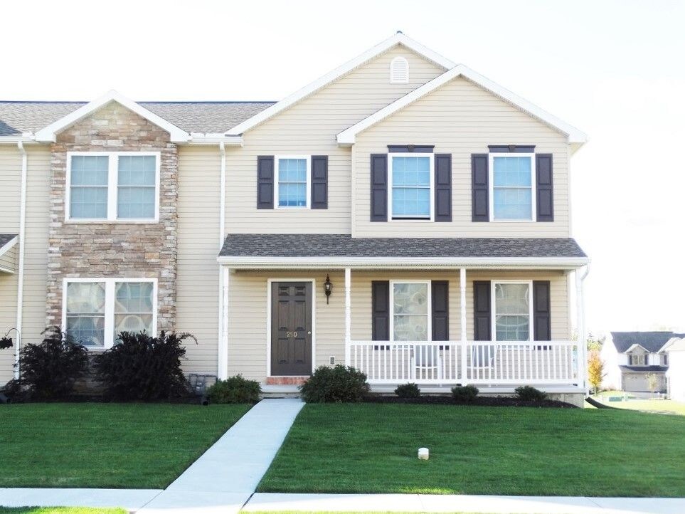 Foto principal - 250 Limestone Dr