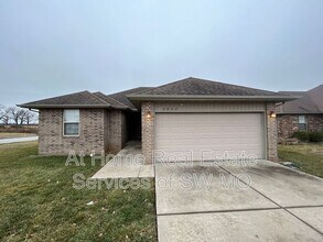 Building Photo - 2600 W Garton Rd