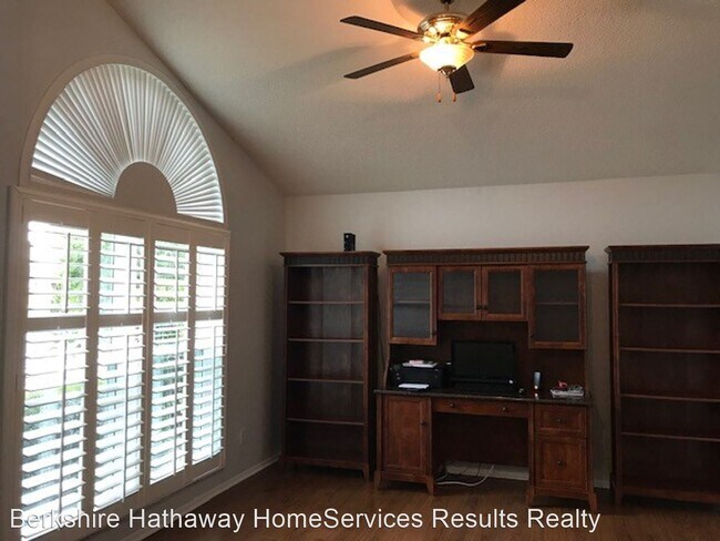 Building Photo - 3 br, 2 bath House - 3714 Peace Pipe Dr