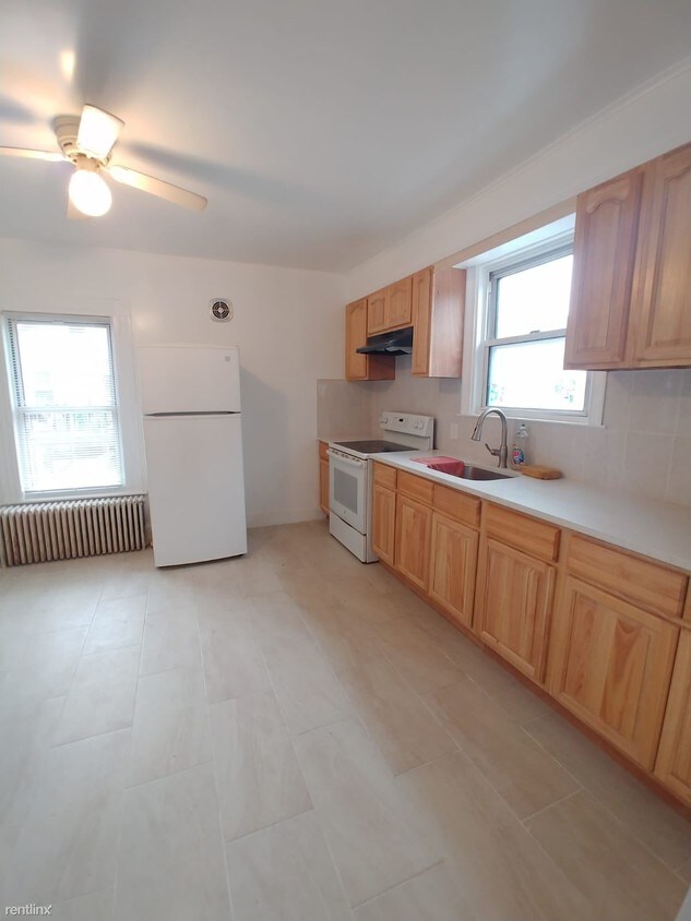 4 br, 2 bath - 287 Lloyd St Fl 2 - 4 br, 2 bath  - 287 Lloyd St Fl 2