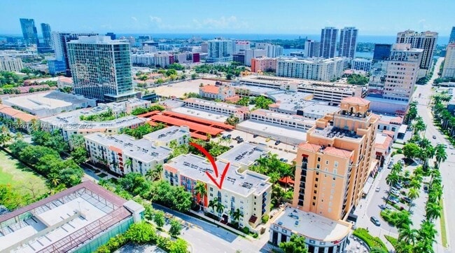 Building Photo - 780 S Sapodilla Ave