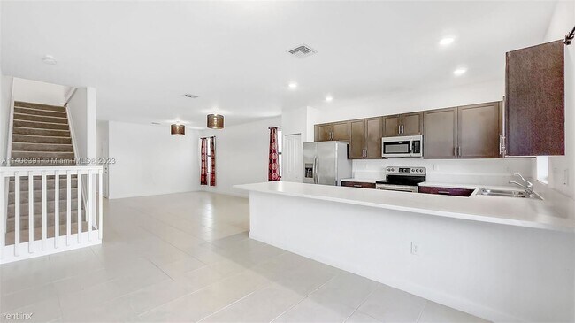 Building Photo - 3 br, 2.5 bath House - 25490 SW 108th Ct