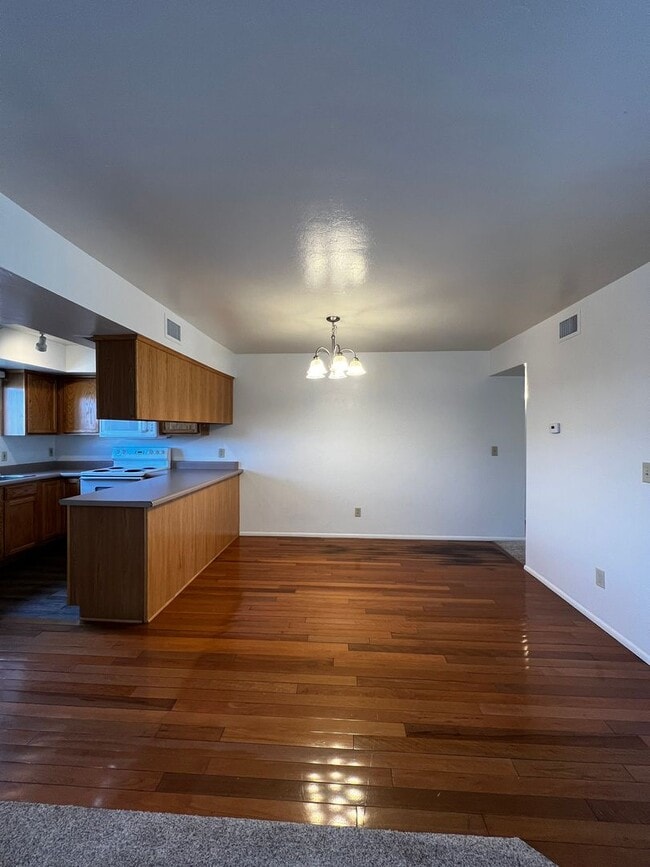 Building Photo - 6132 Antelope Villas Cir
