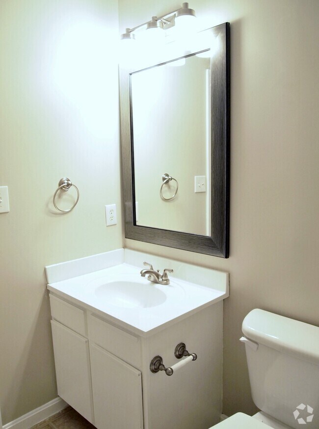 Kingsview Ridge Apartments under 800 Germantown, MD 3 Rentals