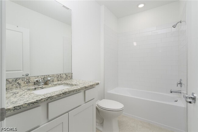 Building Photo - 42380 Cascade Dr
