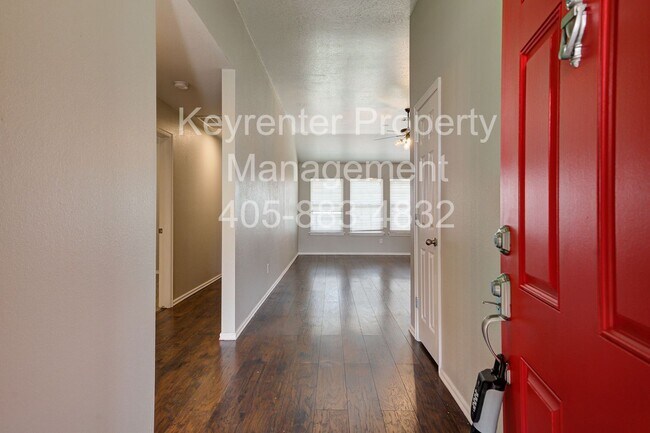 Foto del edificio - Charming 3-Bedroom, 2-Bath Home Next to Broadmoore Elementary!