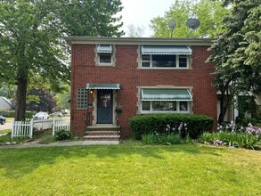 Building Photo - 26200-26202 Lakeshore Blvd
