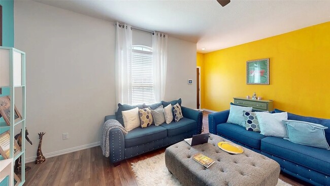 Building Photo - 4950 Parrington Dr