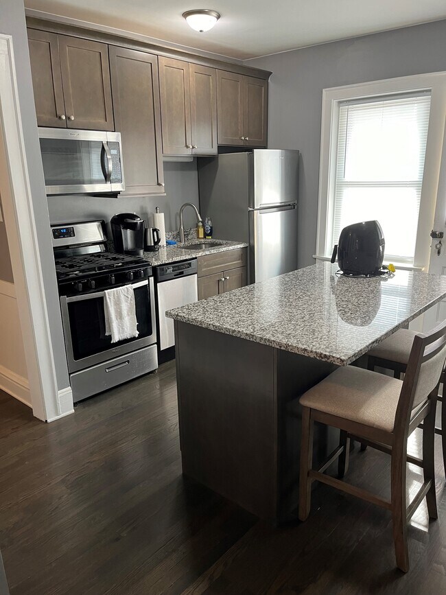 Kitchen - 4 S Stone Ave