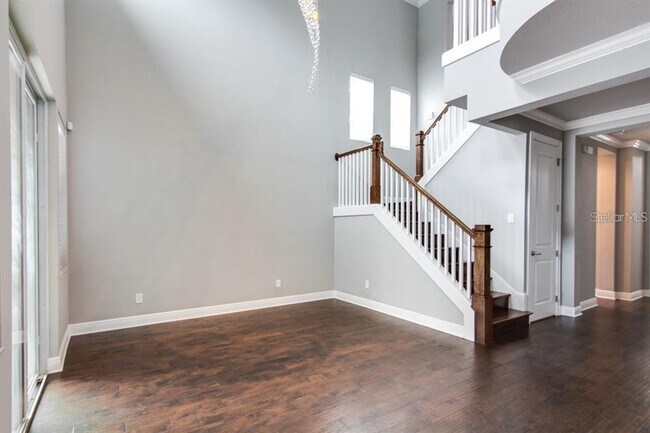 Building Photo - 3115 W Paxton Ave