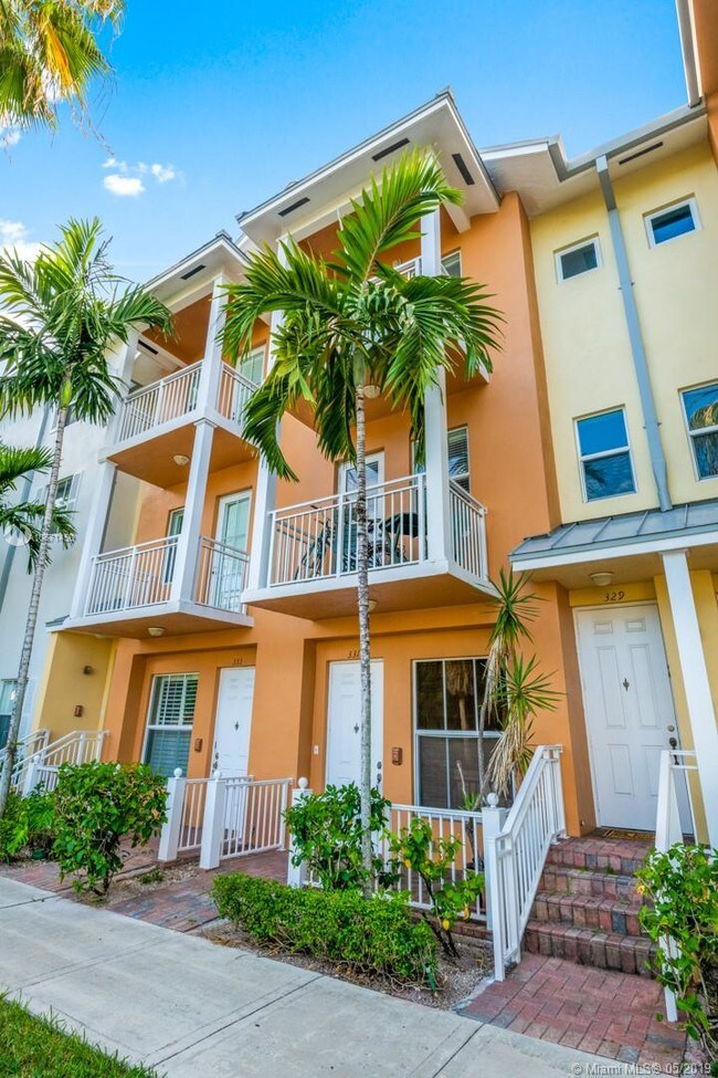 329 Olssen Ave, Fort Lauderdale, FL 33312 Townhouse for Rent in Fort
