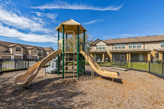 Building Photo - 1117 Pavia Dr