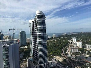 Building Photo - 1100 S Miami Ave