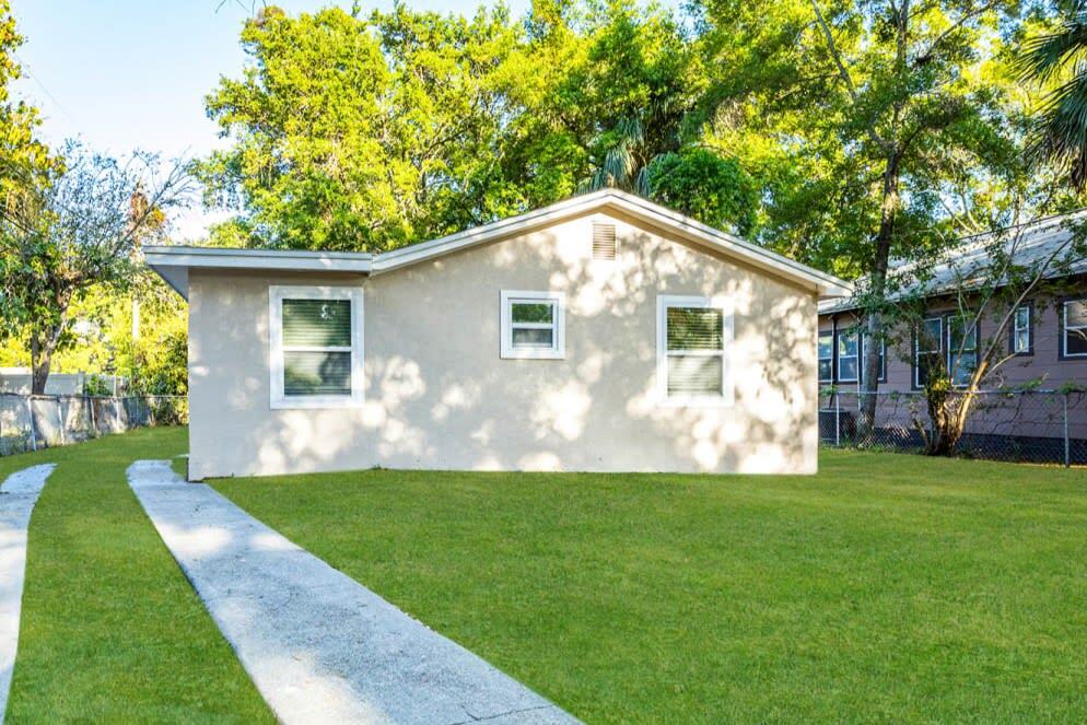 1720 Granville Ct S House Rental in Saint Petersburg, FL
