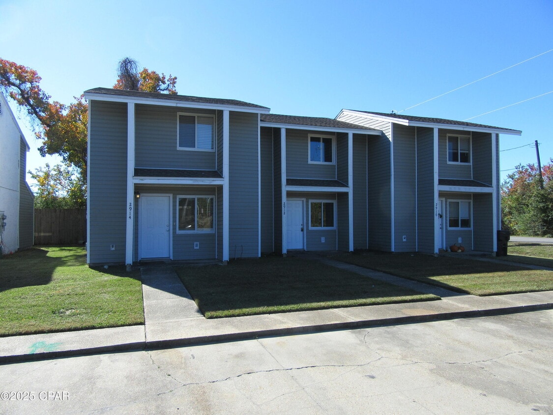 Primary Photo - 2914 Sequoia Ave