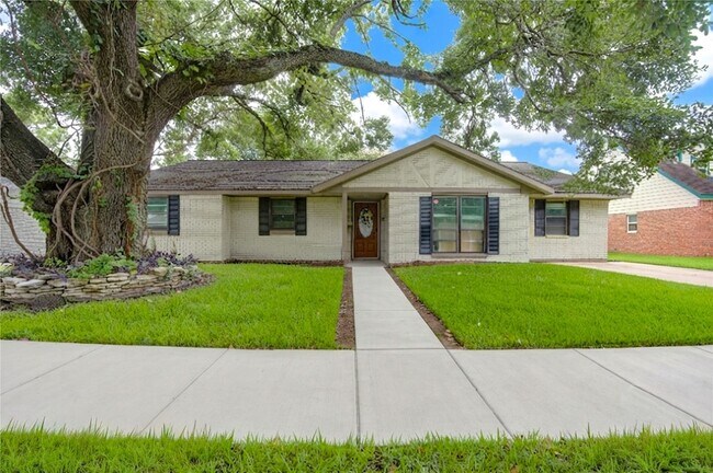 Foto del edificio - 2117 Willow Wisp Dr