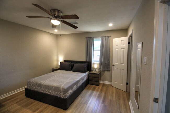 Foto del edificio - 2113 21st Ave N