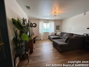 Building Photo - 219 W Silver Sands Dr