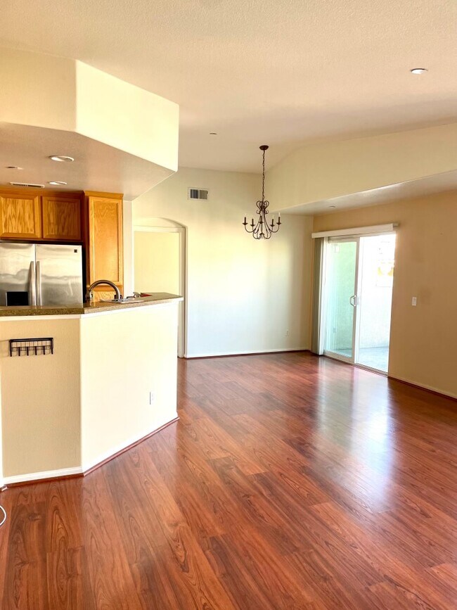 Foto del edificio - 237 Aurora Ave