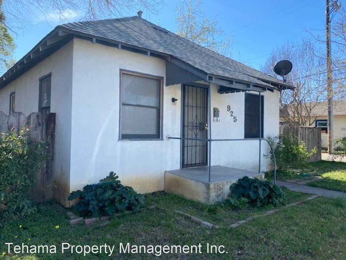 Primary Photo - 2 br, 1 bath House - 925 Hickory St.