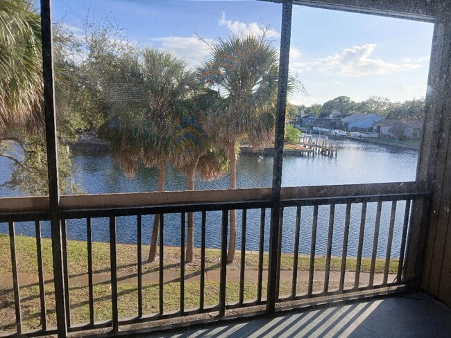 Foto del edificio - 6319 Newtown Cir