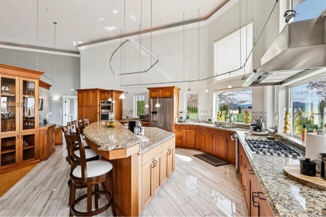 Foto del edificio - 15541 Bradshaw Rd