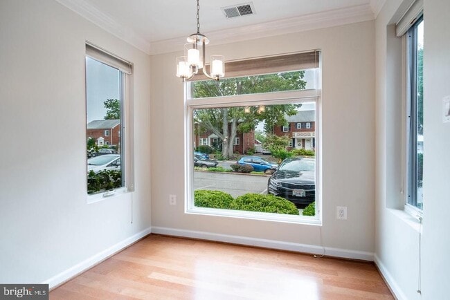 Building Photo - 416 S Veitch St