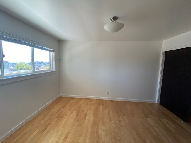 Building Photo - 965 Alvarado St