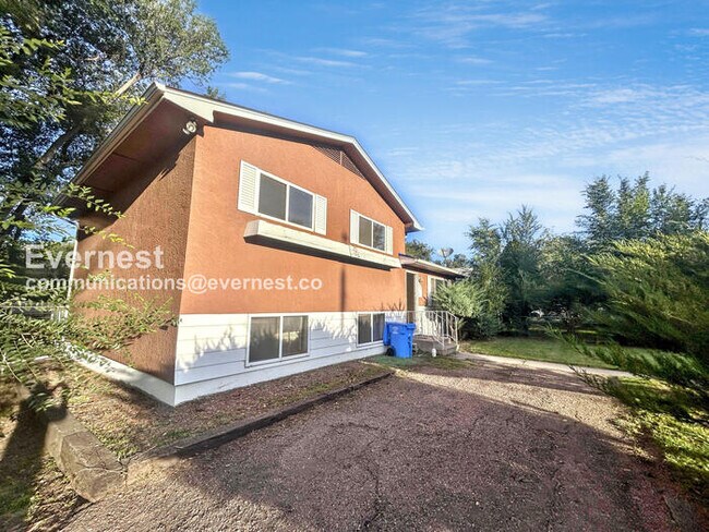 Foto del edificio - 808 S Sheridan Ave