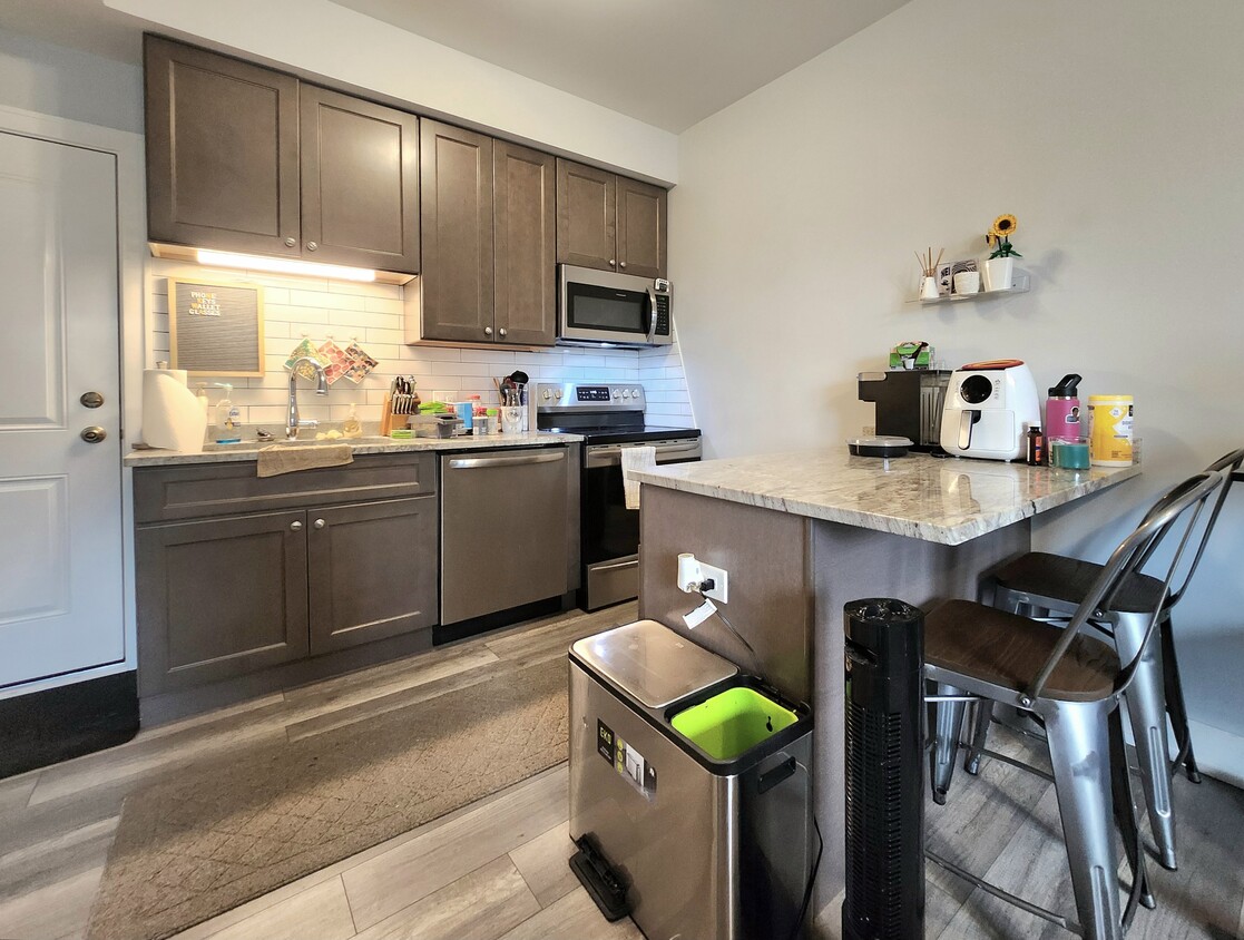 Foto principal - Gorgeous Brand New Construction 1 Bed in H...
