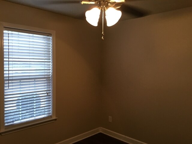 Building Photo - 5031 Jillson Ct