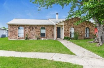 Building Photo - 5009 Oregon Ct