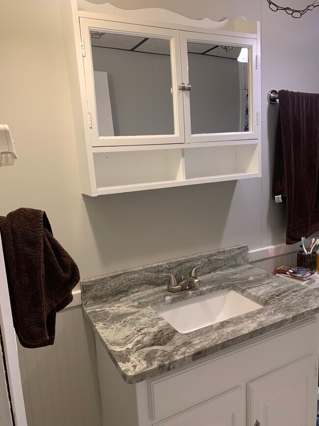 Foto del edificio - 253 W Water St