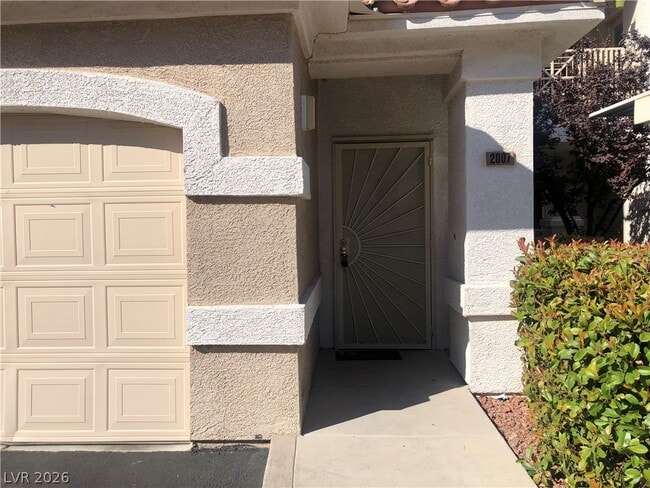 Building Photo - 8555 W Russell Rd