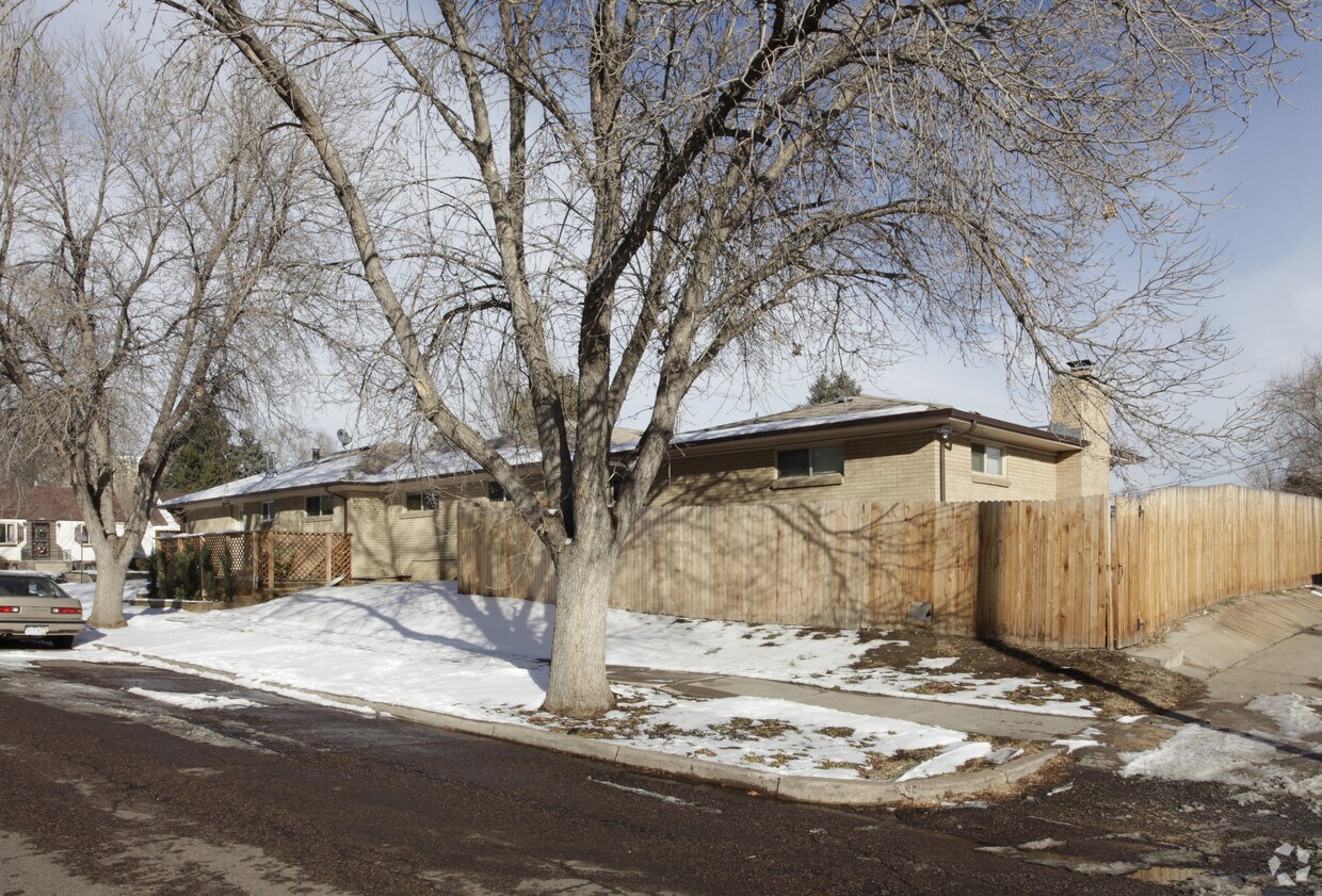 Foto del edificio - 3934-3940 W 24th Ave