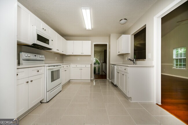 Foto del edificio - 1038 Hampton Rd