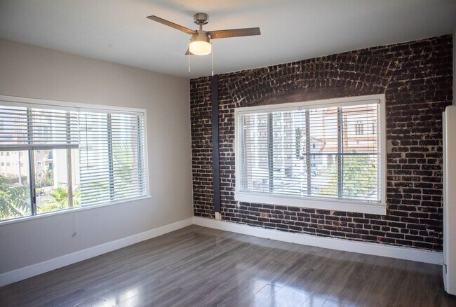 Foto del interior - 8th Street Apartments