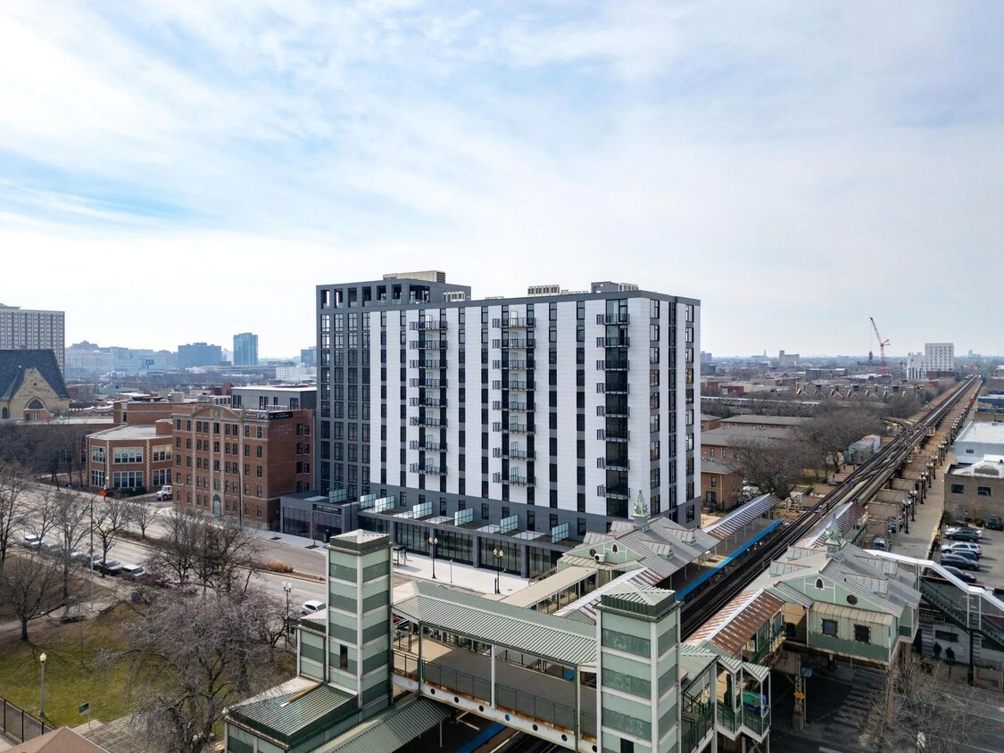 Foto principal - 140 N Ashland Ave