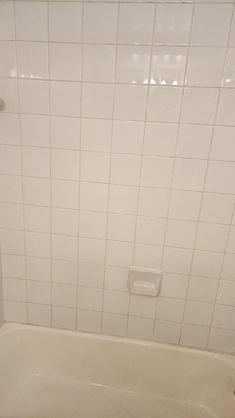 Building Photo - 2822 Briarhurst Dr