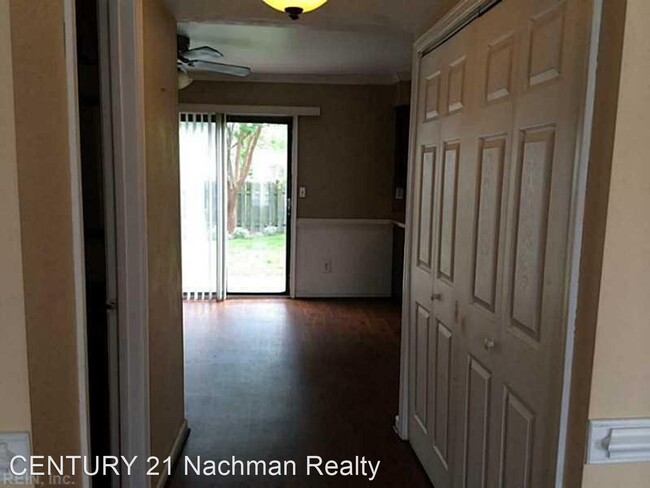 Building Photo - 2 br, 1.5 bath House - 2640 Meadows Landing