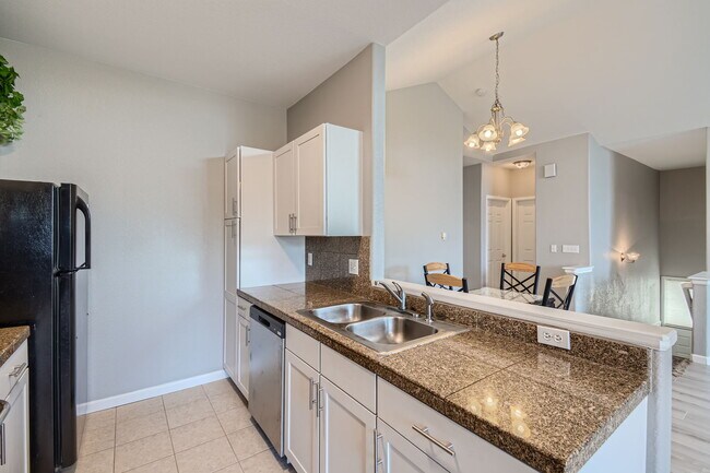 Foto del edificio - 22580 E Ontario Dr