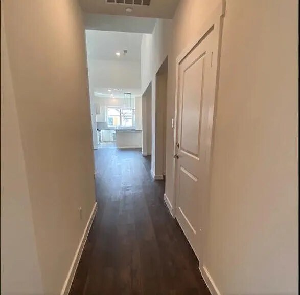 Foto del edificio - 1625 Dewberry Ln