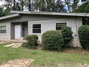 Building Photo - 628 Stiles Ave