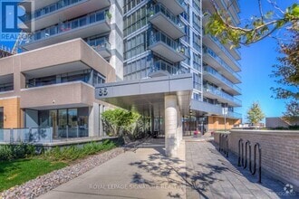 Building Photo - 85-785 The Donway W