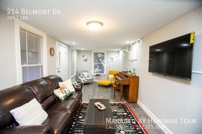 Foto del edificio - 214 Belmont Dr