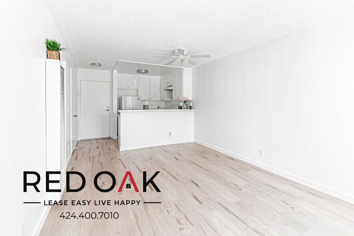 Foto principal - 16200 Vermont Ave